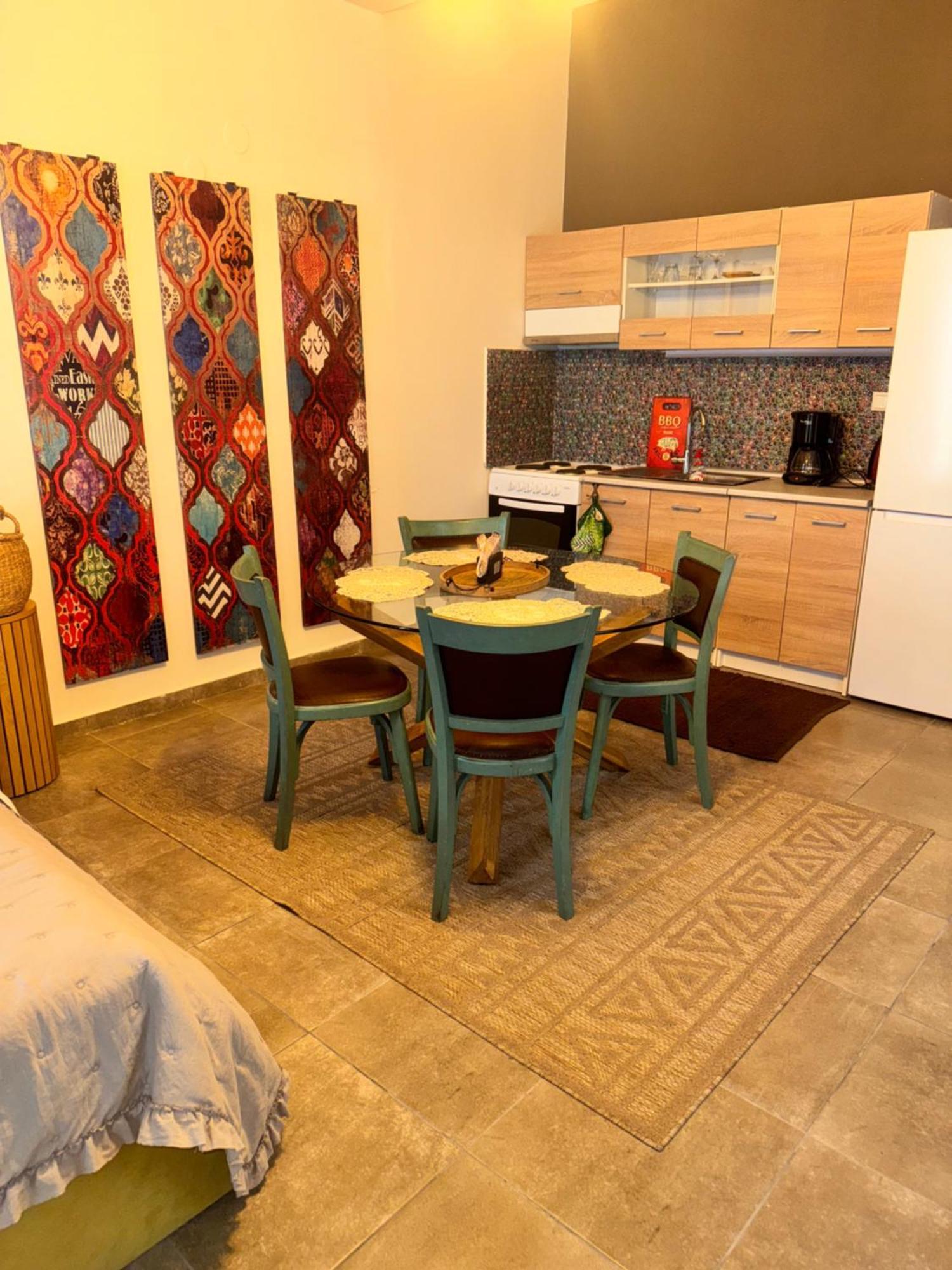 Cleopatra Studios كافالا المظهر الخارجي الصورة